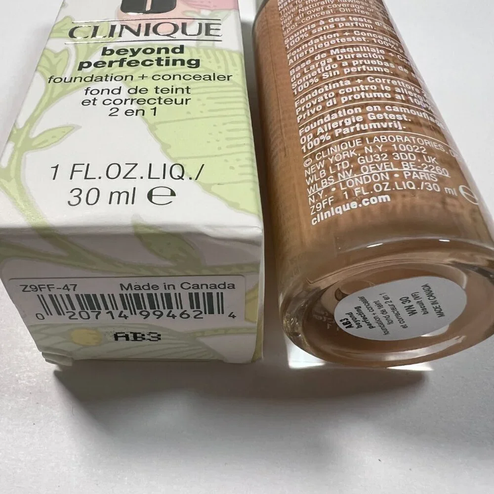 Clinique Beyond Perfecting Foundation + Concealer Shade WN 30 Biscuit Full Size